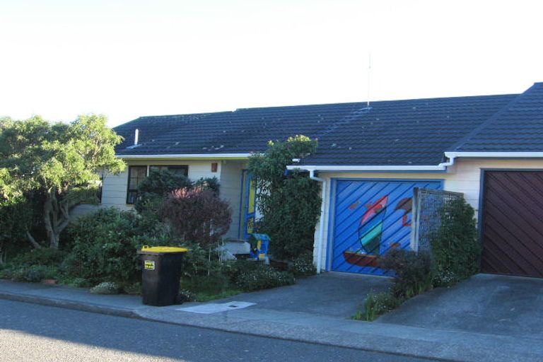 Photo of property in 33 Wingfield Place, Churton Park, Wellington, 6037