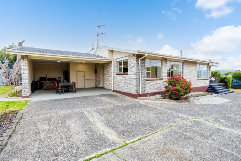 Photo of property in 64 Hunt Street, Andersons Bay, Dunedin, 9013