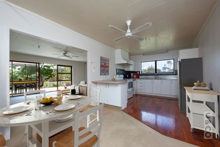 Photo of property in 1134 Old North Road, Helensville, Waimauku, 0882