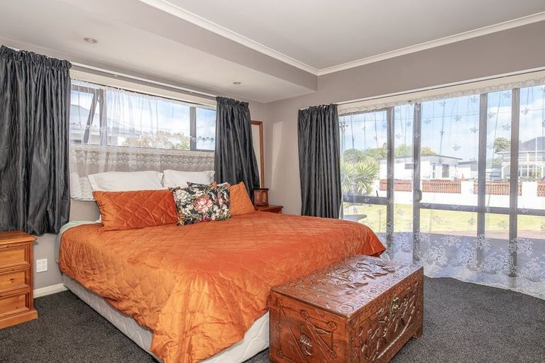 Photo of property in 29 Romilly Street, Westport, 7825