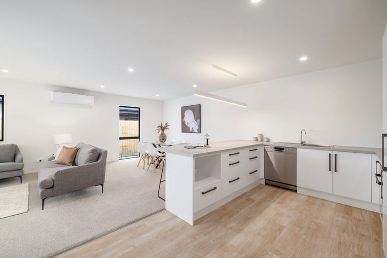 Photo of property in 4 Poipoi Place, Aranui, 8061