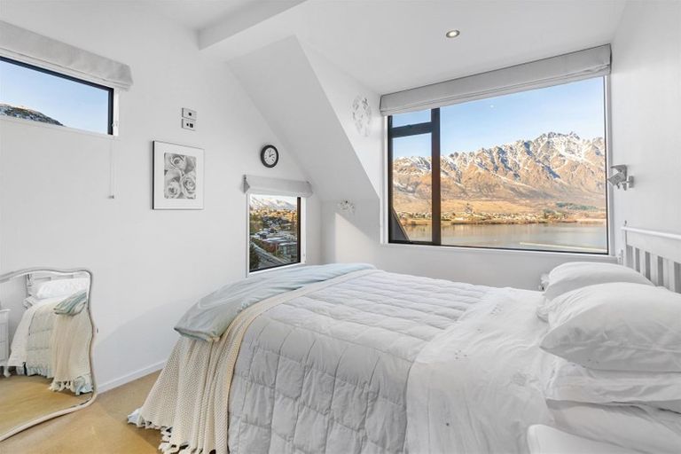 Photo of property in Marina Village, 10/10 Marina Drive, Frankton, Queenstown, 9300