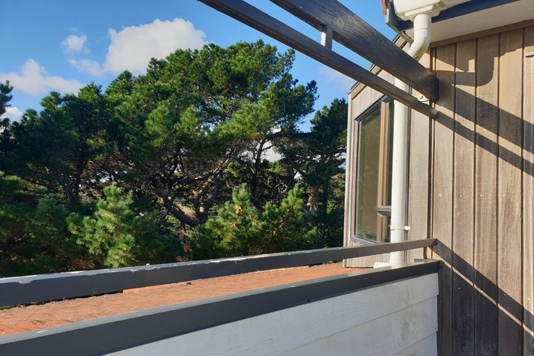 Photo of property in 30 Wingfield Place, Churton Park, Wellington, 6037