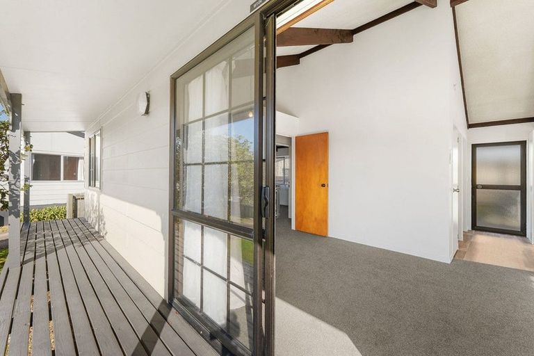 Photo of property in 104 Windermere Drive, Poike, Tauranga, 3112