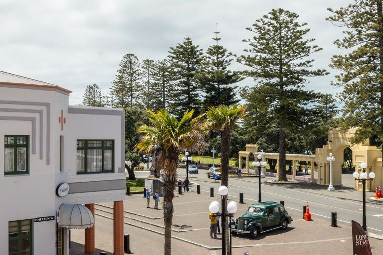 Photo of property in 2/1 Emerson Street, Napier South, Napier, 4110