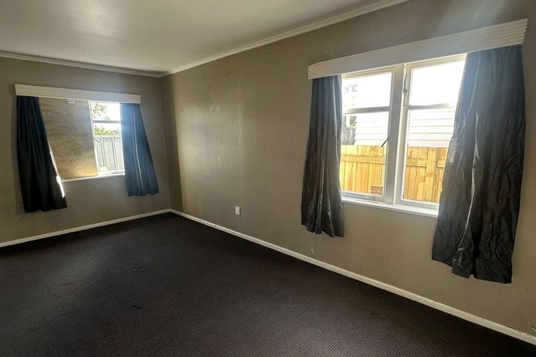 Photo of property in 1/30 Sturdee Road, Manurewa, Auckland, 2102
