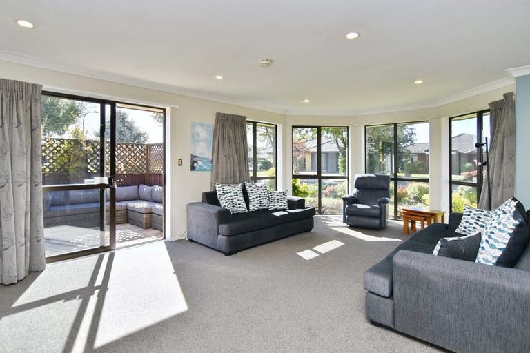 Photo of property in 17 Mounter Avenue, Northwood, Christchurch, 8051