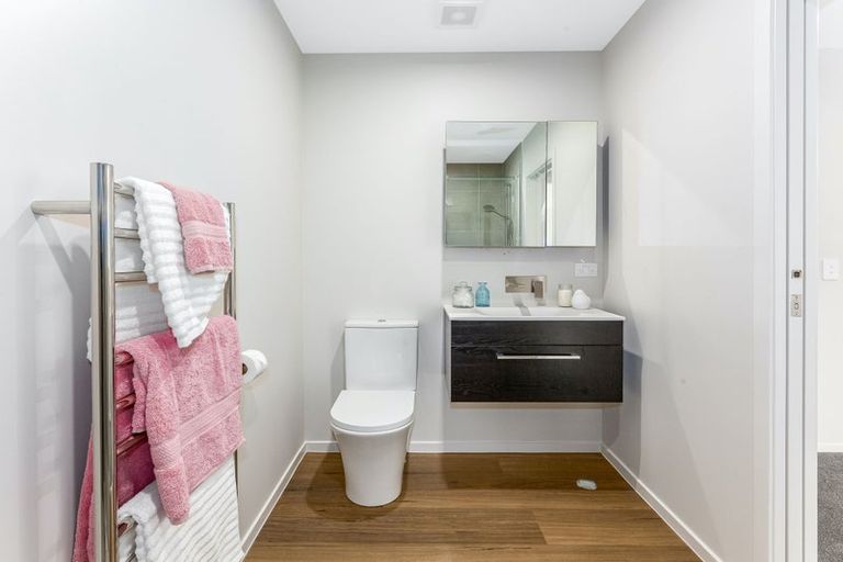 Photo of property in 8 Tradewinds Drive, Whitby, Porirua, 5024