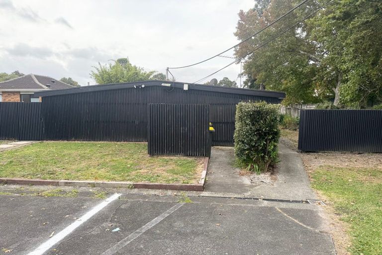 Photo of property in 4/17 Glengarry Road, Glen Eden, Auckland, 0602
