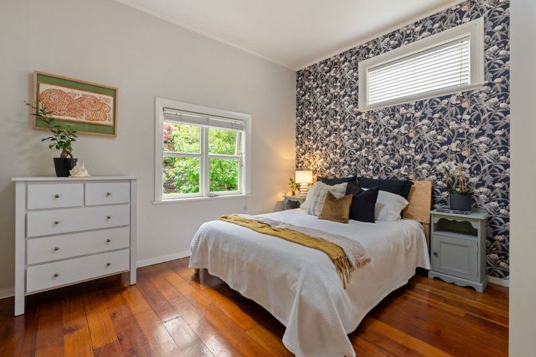 Photo of property in 20 Talavera Terrace, Kelburn, Wellington, 6012
