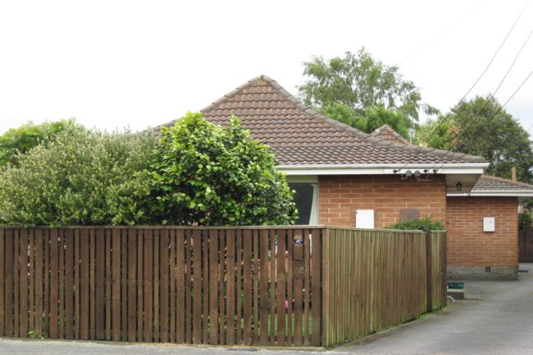 Photo of property in 2/16 Oakdale Street, Avonhead, Christchurch, 8042