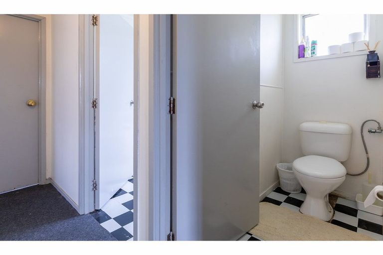 Photo of property in 67 Hindmarsh Street, Henderson, Auckland, 0612