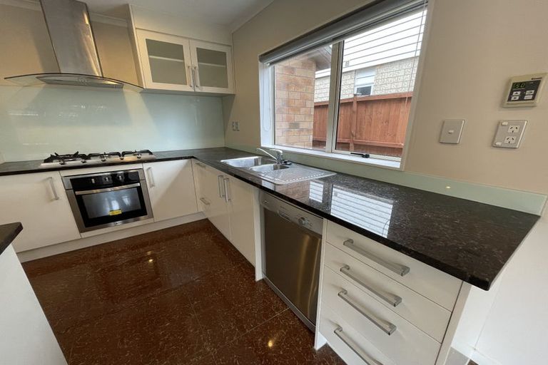 Photo of property in 30 Dromoland Drive, Flat Bush, Auckland, 2019