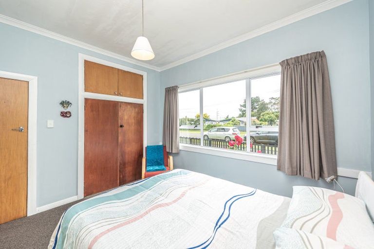 Photo of property in 37 Bear Street, Waverley, 4510