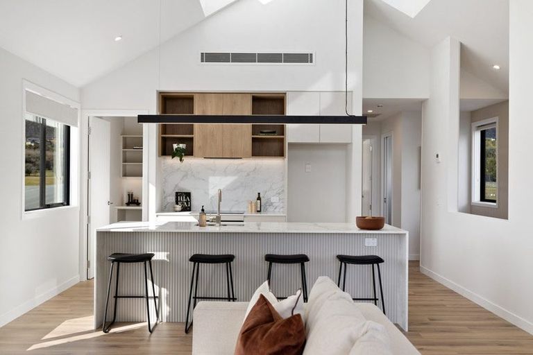 Photo of property in 2 Taurus Lane, Jacks Point, 9371