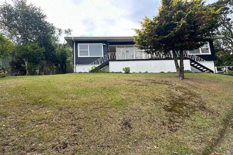 Photo of property in 12 Kororo Street, Northcote, Auckland, 0627