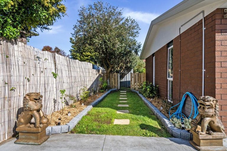 Photo of property in 11 Matai Place, Hawera, 4610