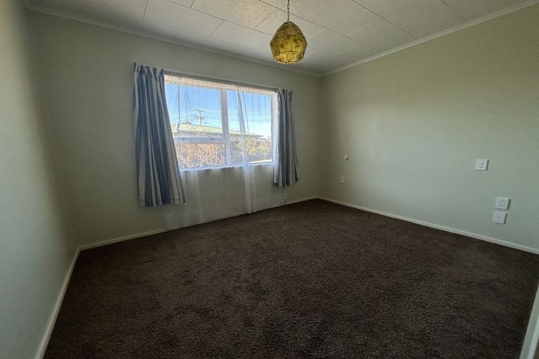 Photo of property in 8 Hogg Crescent, Masterton, 5810