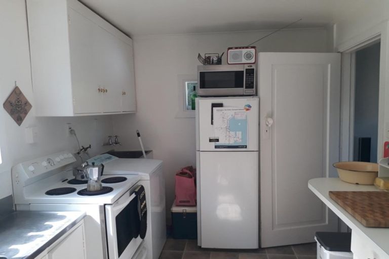 Photo of property in 51 Pembroke Road, Northland, Wellington, 6012