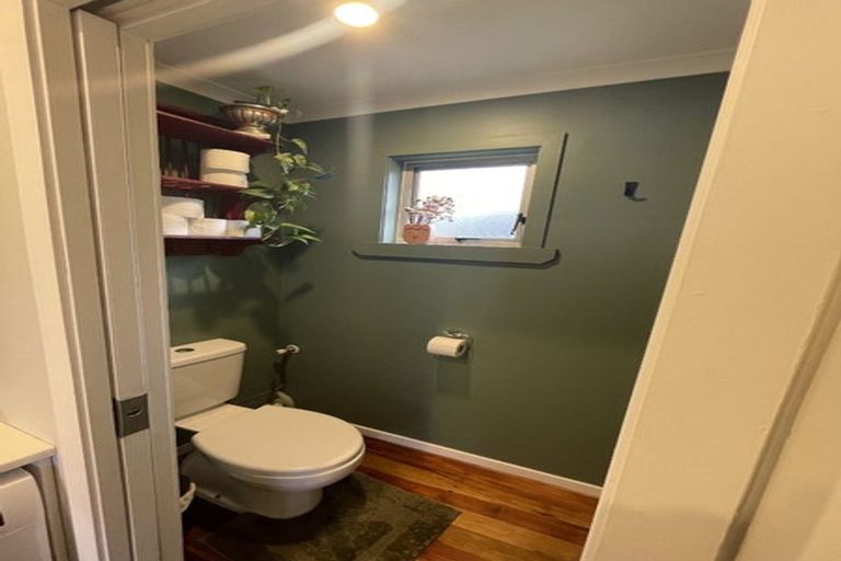 Photo of property in 12 Standish Street, Inglewood, 4330