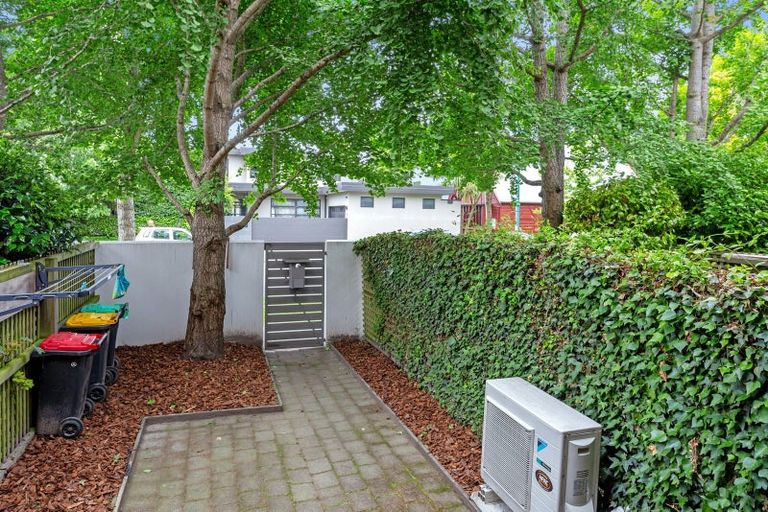 Photo of property in 2/28 Armagh Street, Christchurch Central, Christchurch, 8013