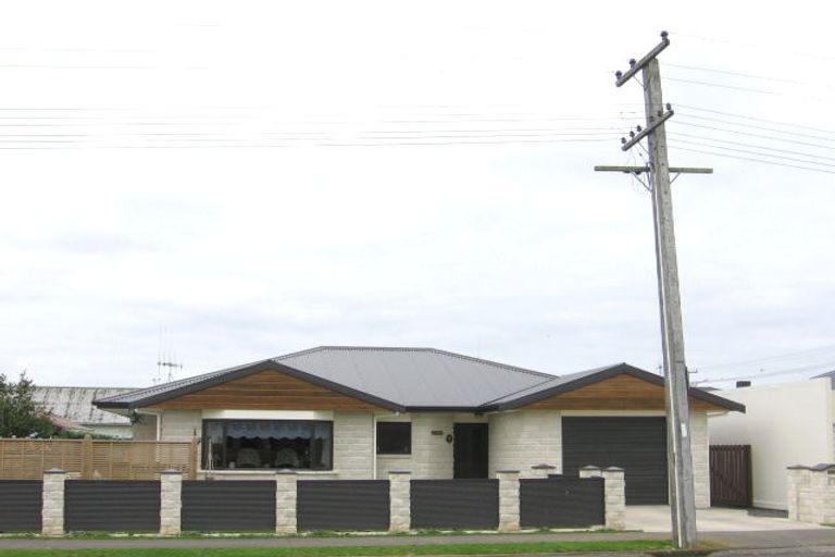 Photo of property in 6 Hannan Street, Levin, 5510