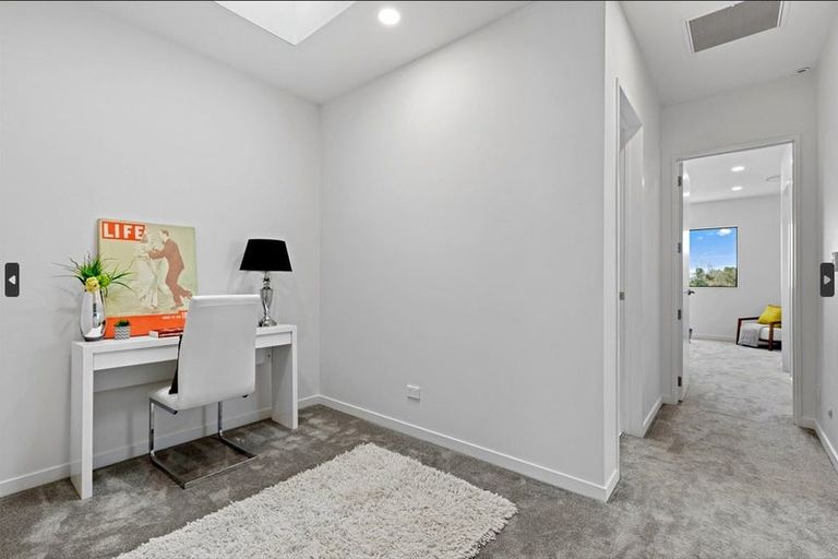 Photo of property in 26 Bristol Freighter Road, Hobsonville, 0616