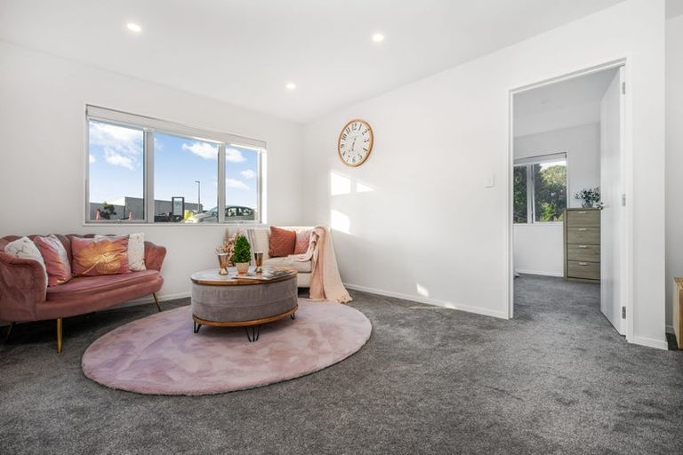 Photo of property in 245a Hobsonville Road, Hobsonville, Auckland, 0618