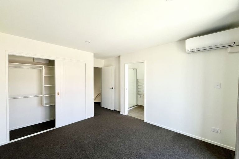Photo of property in 29 Falcon Crescent, Hobsonville, Auckland, 0618
