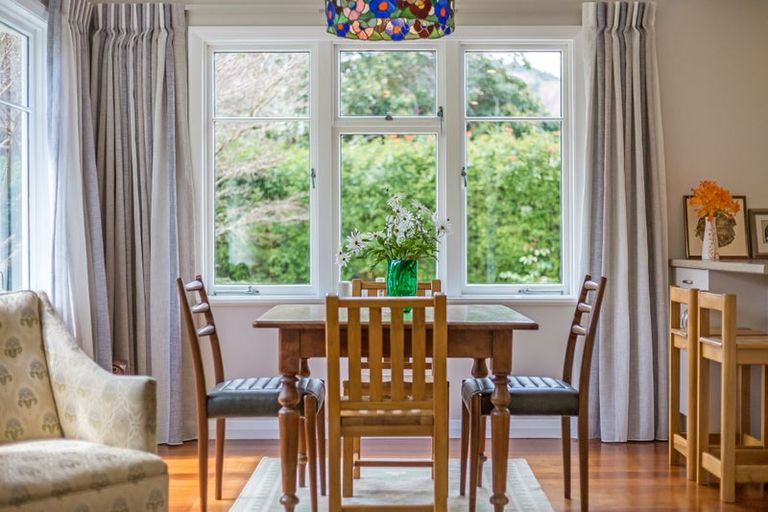 Photo of property in 31-33 Karu Crescent, Waikanae, 5036