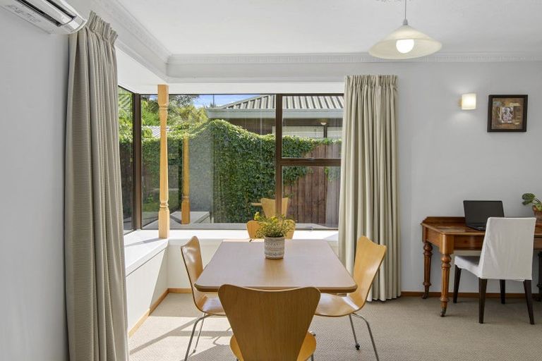 Photo of property in 2/9a Kingham Place, Avonhead, Christchurch, 8042