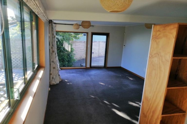 Photo of property in 52 Waitohu Road, York Bay, Lower Hutt, 5013