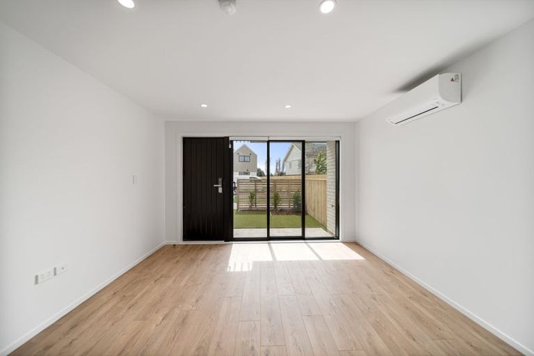 Photo of property in 3/39 Pakuranga Road, Pakuranga, Auckland, 2010