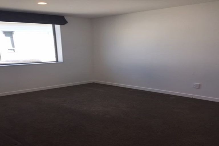 Photo of property in 12/7u Handyside Street, Tawa, Wellington, 5028