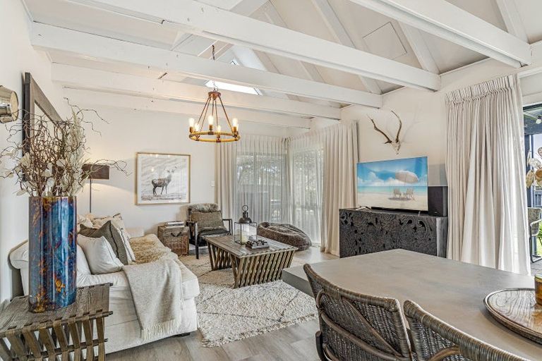 Photo of property in 101 Hilton Drive, Whangamata, 3620