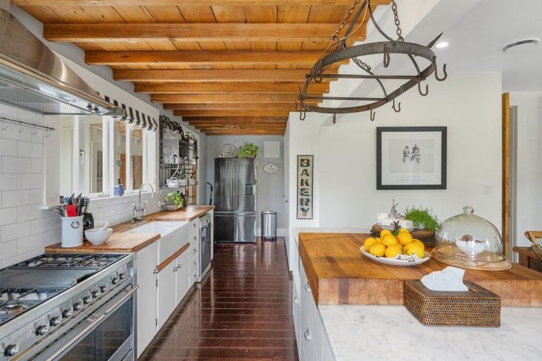 Photo of property in 132 South Manakau Road, Manakau, Otaki, 5583