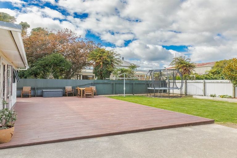 Photo of property in 32 Brougham Street, Westport, 7825