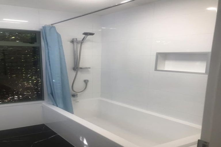 Photo of property in 72 Standen Street, Karori, Wellington, 6012