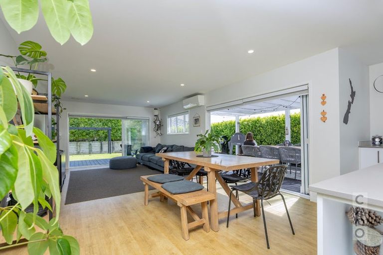 Photo of property in 77a Pohutukawa Parade, Riverhead, 0820