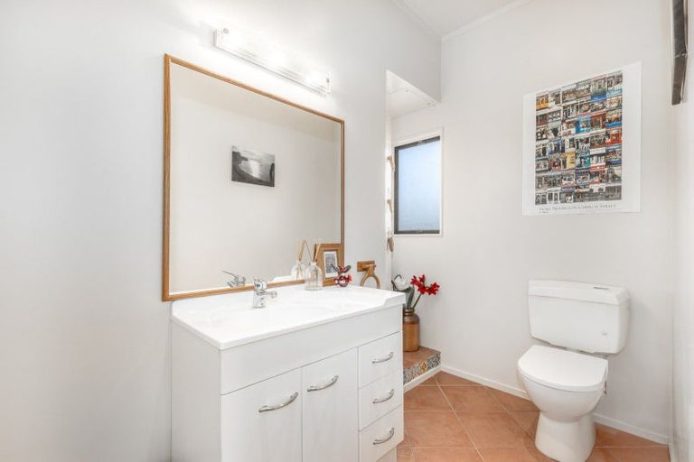 Photo of property in 72 Leeward Drive, Whitby, Porirua, 5024