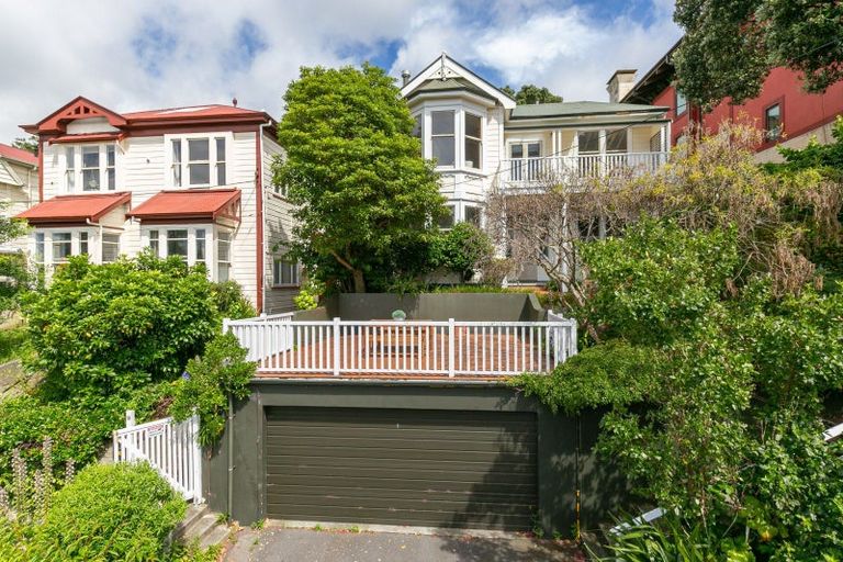 Photo of property in 16 Talavera Terrace, Kelburn, Wellington, 6012