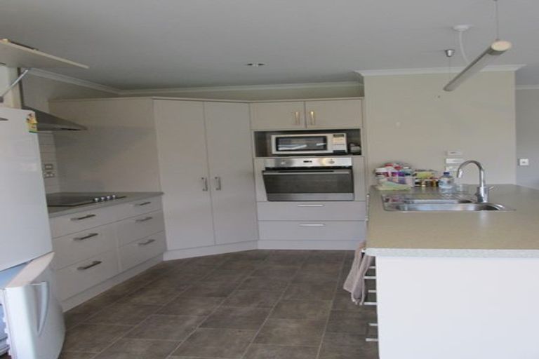 Photo of property in 3 Reeves Road, Rangiora, 7400