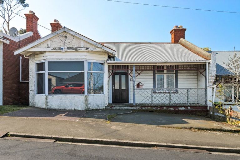 Photo of property in 10 Eglinton Road, The Glen, Dunedin, 9011