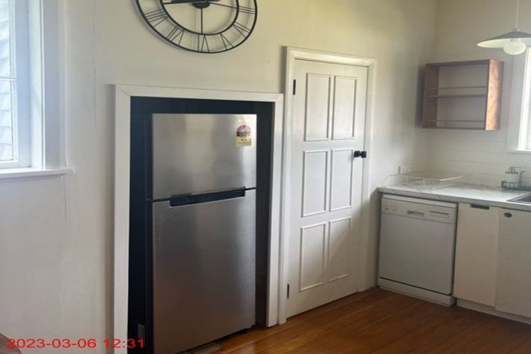 Photo of property in 83 Sunshine Avenue, Karori, Wellington, 6012