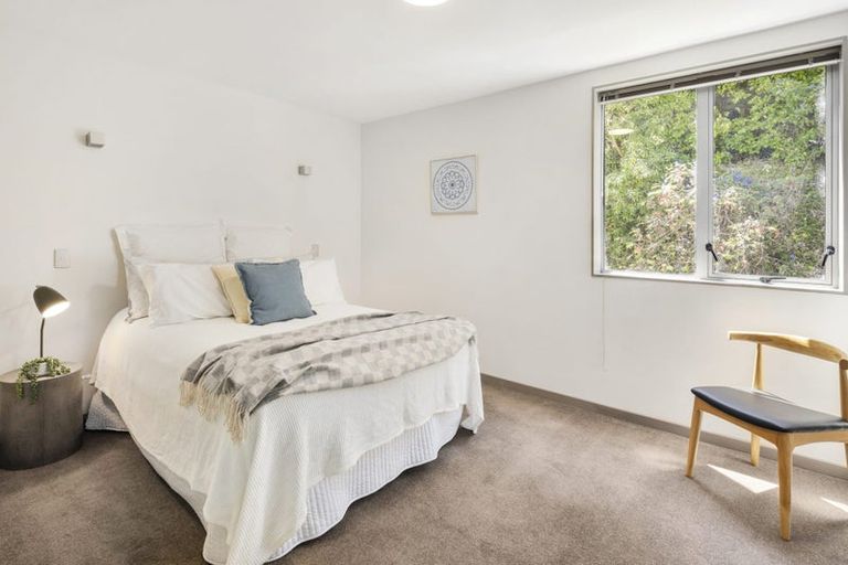 Photo of property in 3a/22 Telford Terrace, Oriental Bay, Wellington, 6011