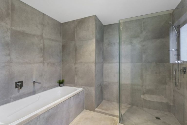 Photo of property in 17 Roa Avenue, Hobsonville, Auckland, 0616