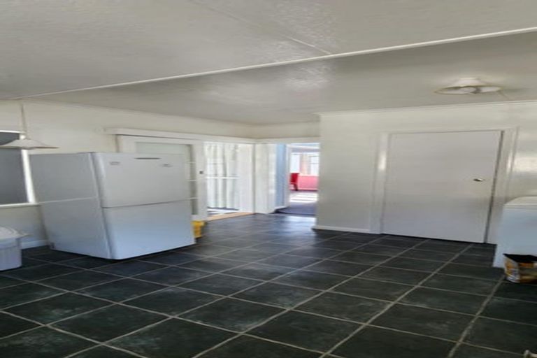 Photo of property in 130a Main Road North, Woodend, 7610