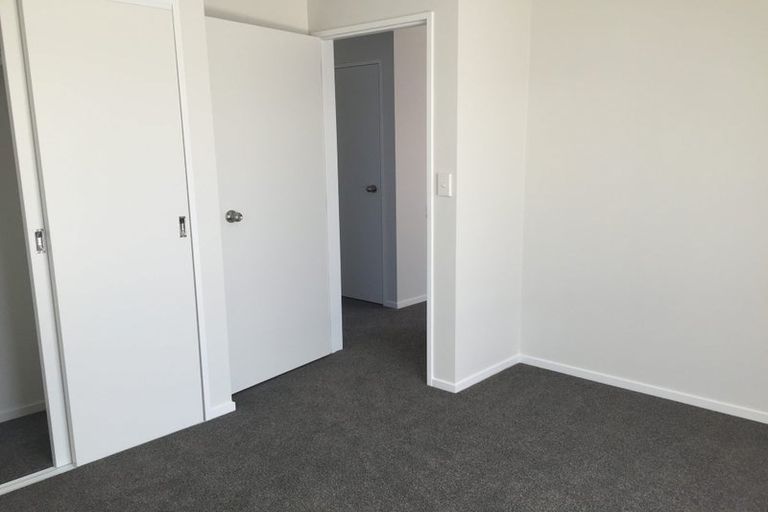 Photo of property in 44 Gossamer Drive, Pakuranga Heights, Auckland, 2010