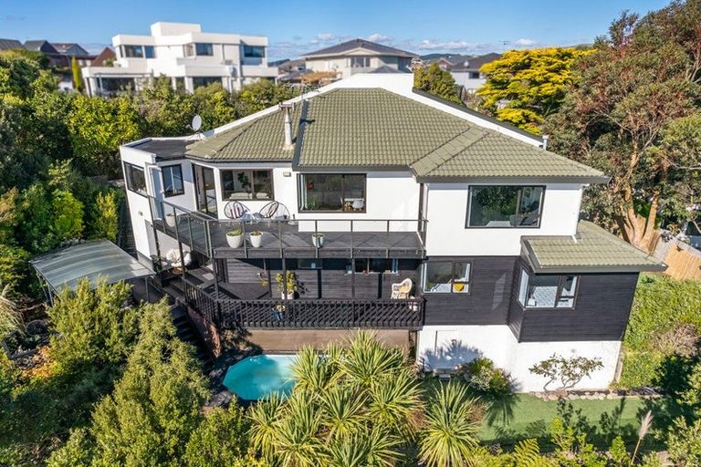 Photo of property in 50 Molyneux Close, Whitby, Porirua, 5024