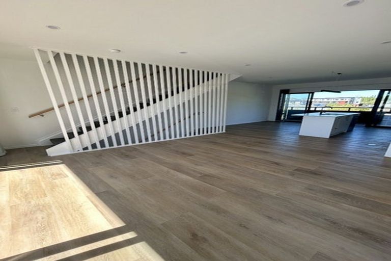 Photo of property in 15 Tiraumea Drive, Pakuranga, Auckland, 2010